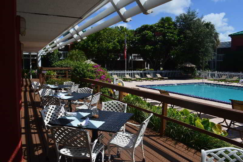 Collins Hotel เนเปิลส์ ภายนอก รูปภาพ